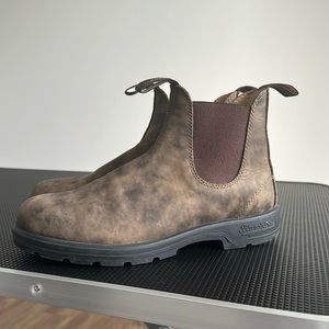 Men’s size US 8 (AUS 7) Rustic Brown Blundstones - unisex